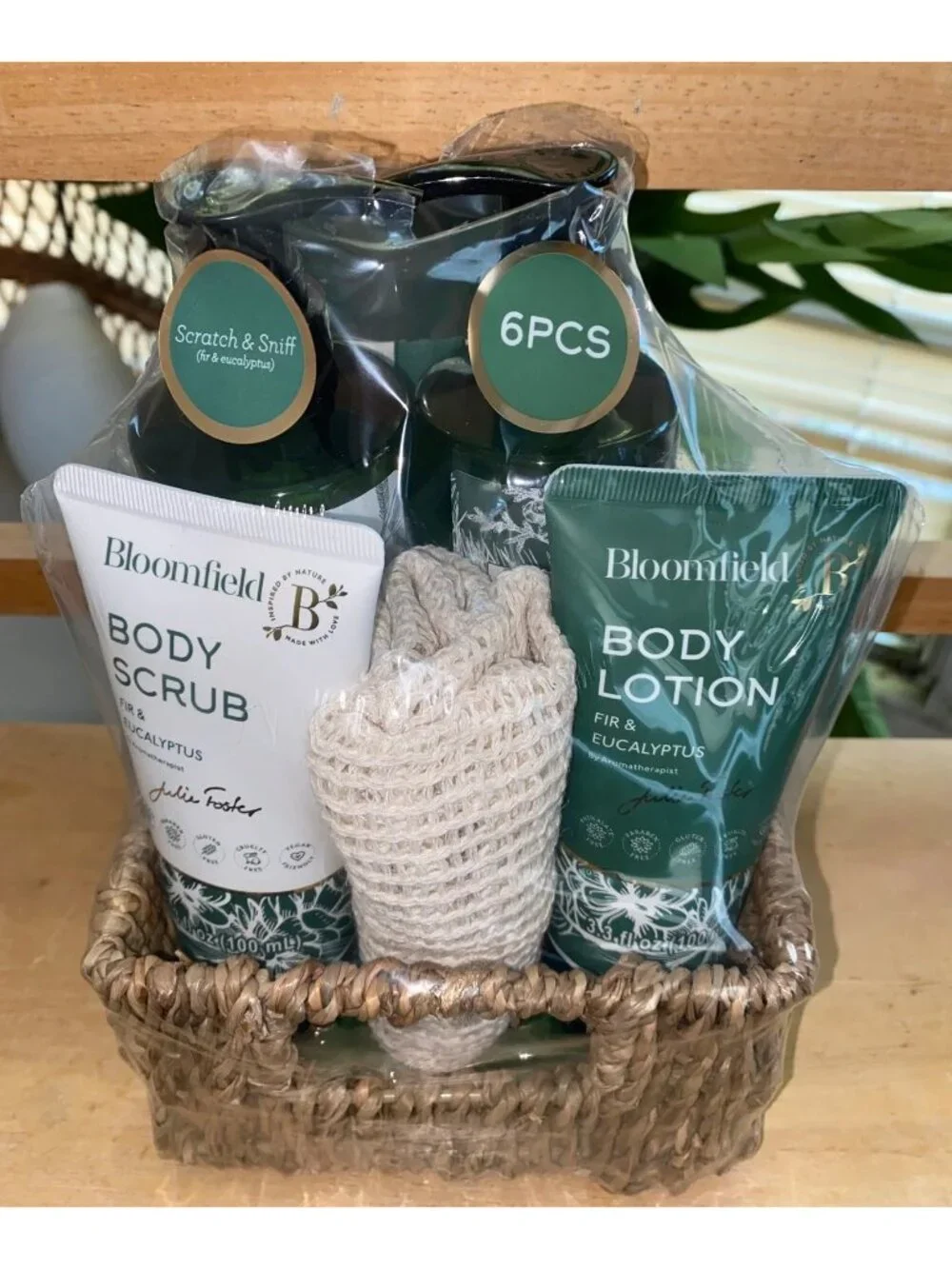 Bloomfield Relax Moments Spa Fir & Eucalyptus 6-piece bath and body gift set